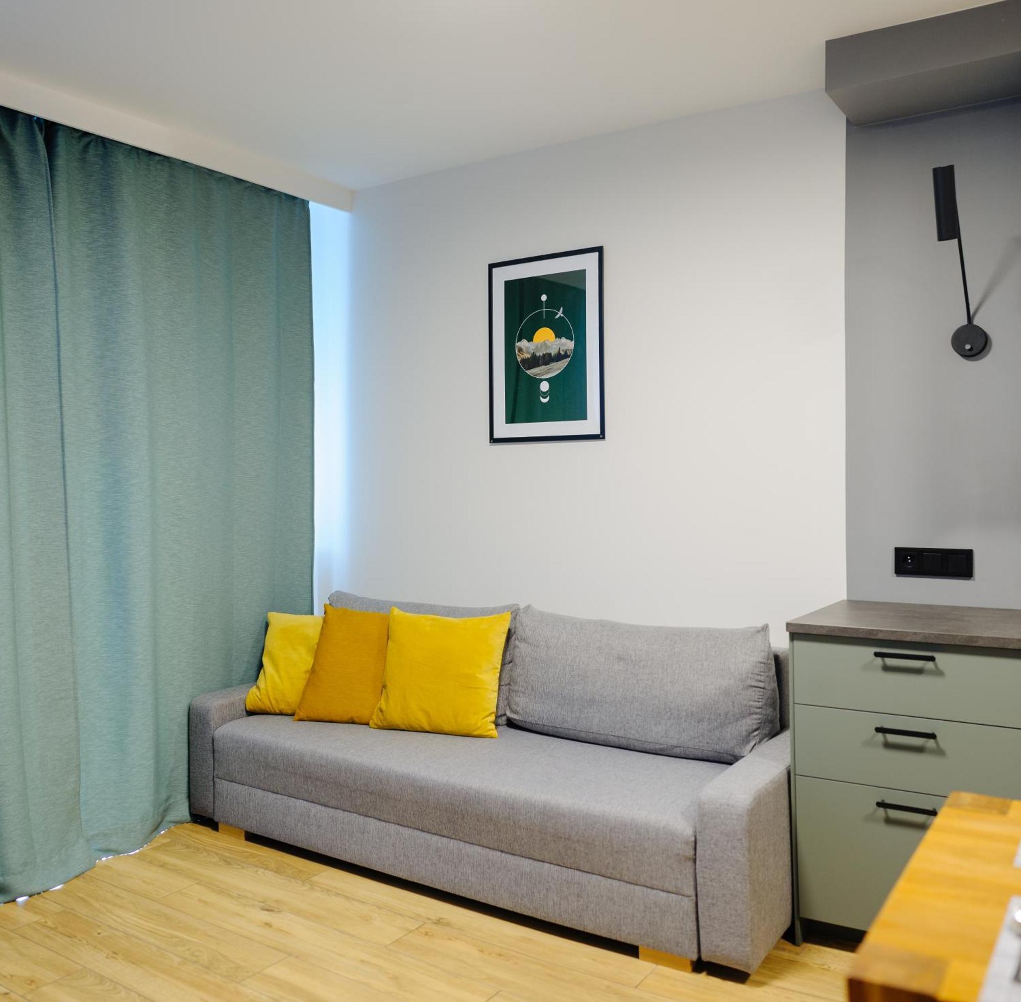 One-Bedroom Apartment